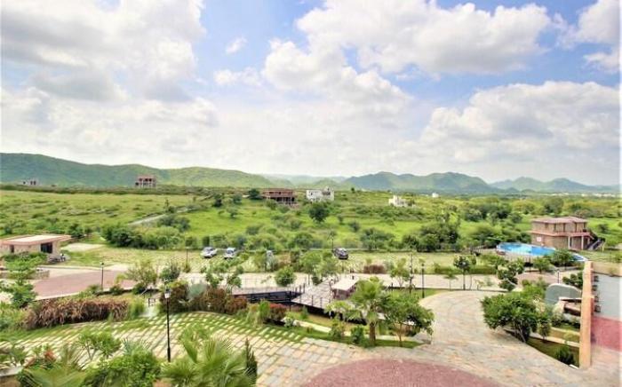 Palm Valley Resort By Skua World