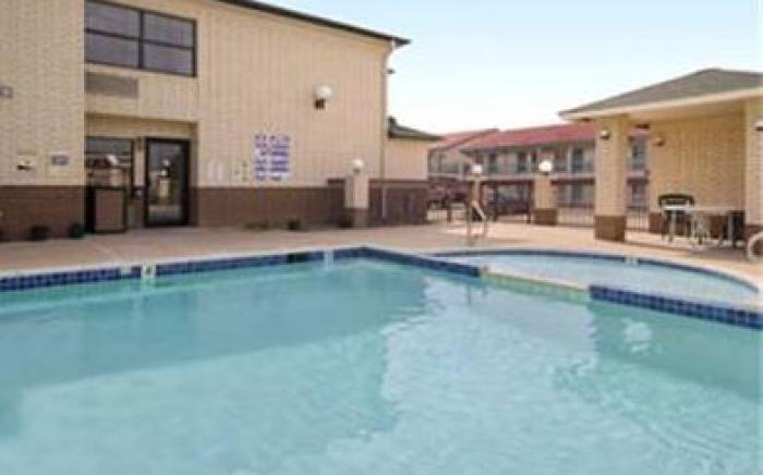 Arya Inn & Suites