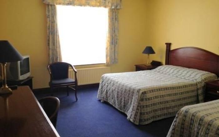 Devon Inn Hotel