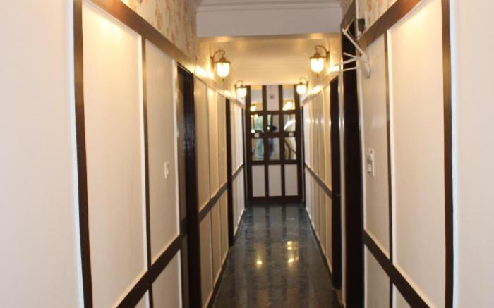 Hotel Leo International