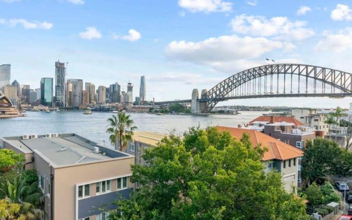 Lovely Apartment with Spectacular Views!