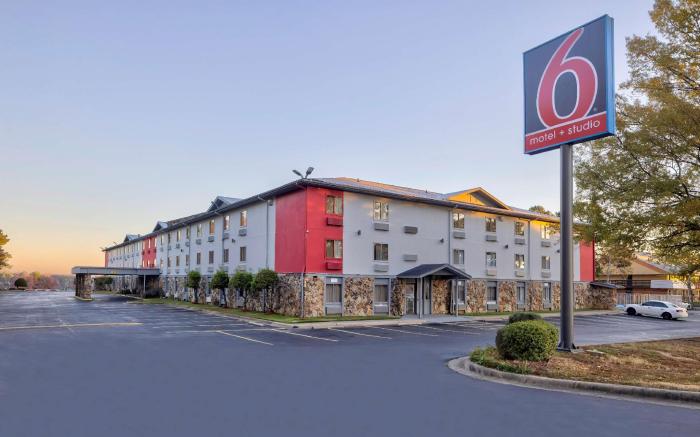 Motel 6 Little Rock, AR - South