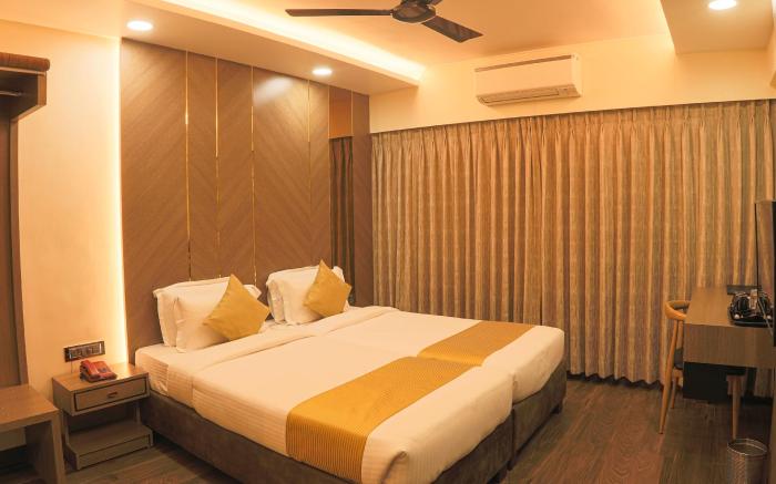 HOTEL SURYA PRAKASH CHEMBUR