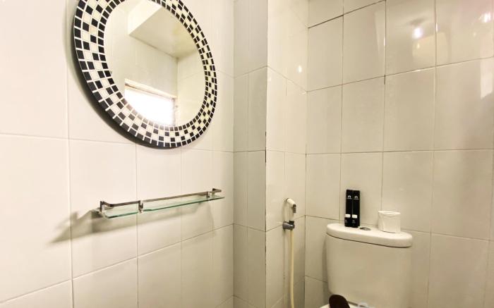 Homey 2BR Gateway Ahmad Yani Cicadas By Travelio