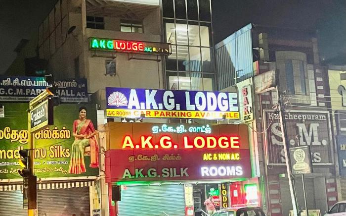 AKG LODGE