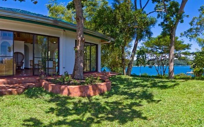Sarimanok Villa at Punta del Este