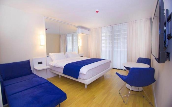 Orbi City Sayat-Nova on the beach