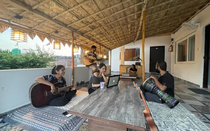 12 Monks Hostel Rishikesh