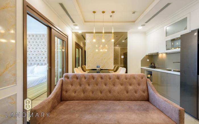 Luxury&romantic with 1 bed apt at Landmark 81 