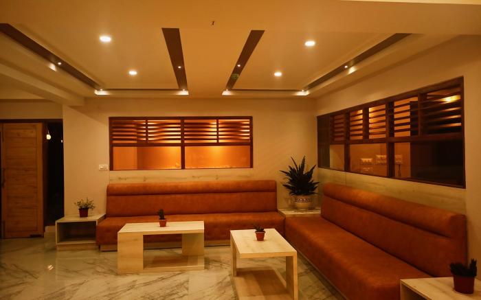 Golden Peaks Hotel