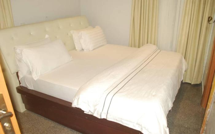 Waxride Residence