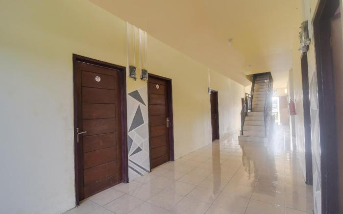 OYO 91755 Priska Kost Dan Homestay
