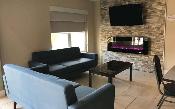 Baymont by Wyndham Lake Park Valdosta I75