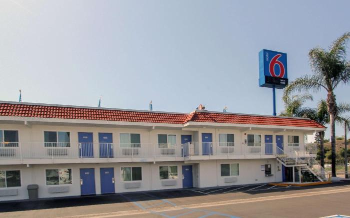 Motel 6 La Mesa, CA - San Diego