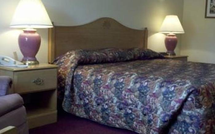 Spinning Wheel Inn