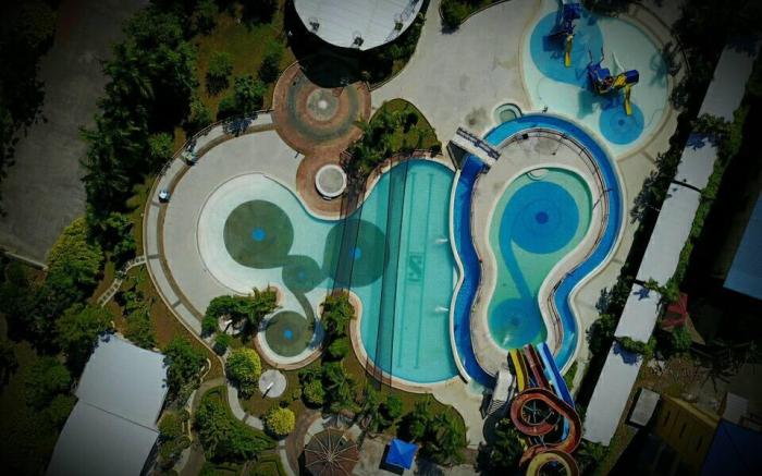 ACROPOLIS NORTH WATERCAMP AND COUNTRY CLUB