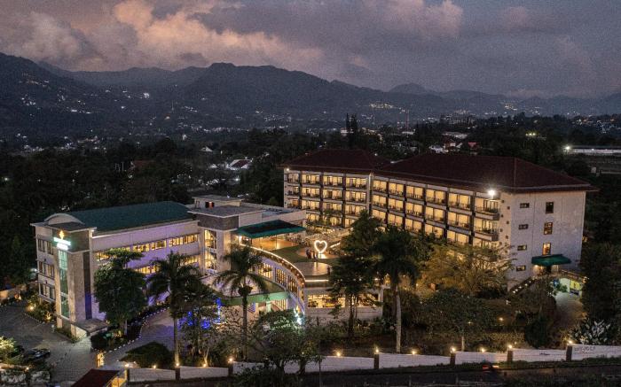 The Green Peak, ARTOTEL Curated