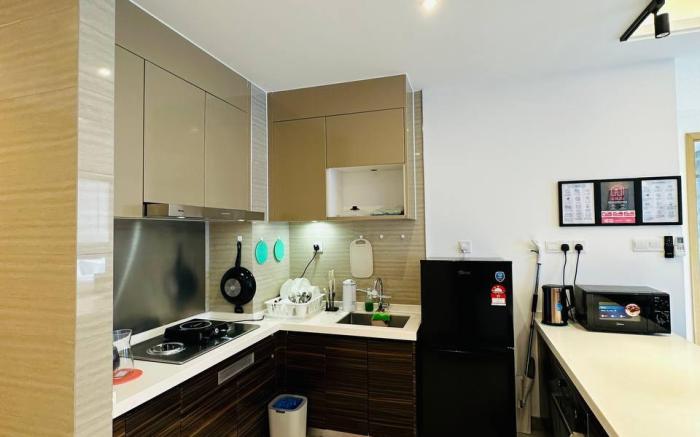 Lovely 1BR unit at R&F Princess by ANJU