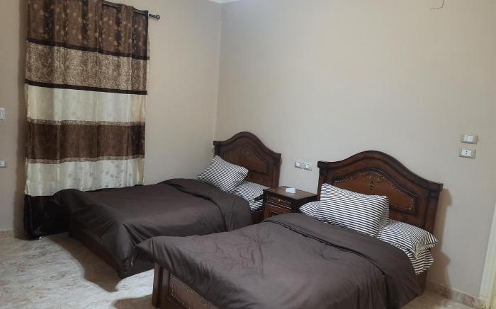 Aton pyramids view guest house 