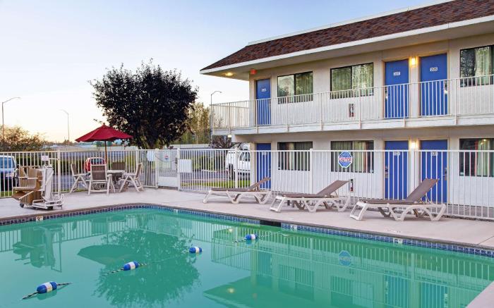Motel 6 Troutdale, OR - Portland East