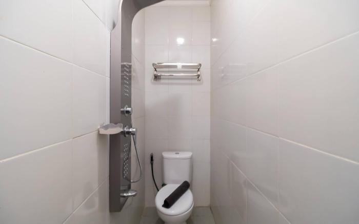 Urbanview Hotel Bizhome Artha Gading Boulevard by RedDoorz