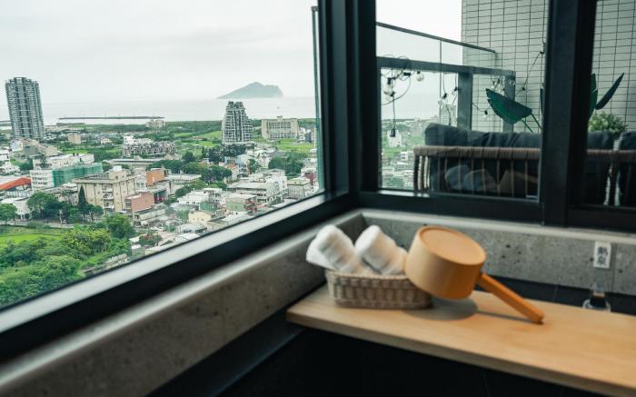 島的那邊-無邊際泳池海景溫泉名宿