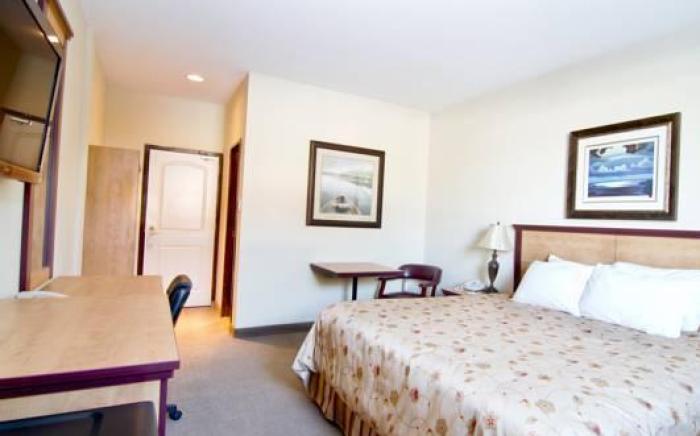 Park West Inn