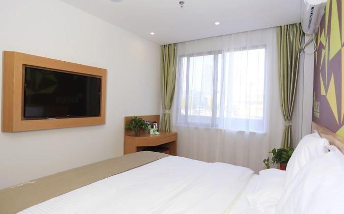 Vatica Hefei Binhu District Guangxi Road Exhibition Center Hotel