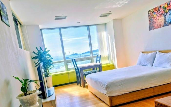 Cozy - Experience Home like Comfort Studio