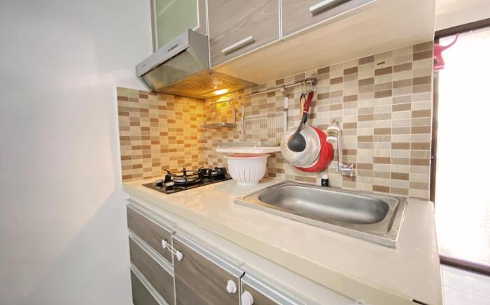 Fancy 2BR Gateway Ahmad Yani Cicadas By Travelio