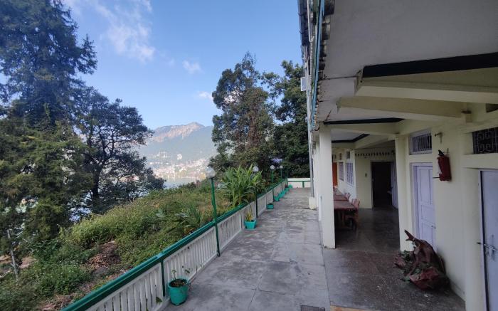 Hotel Kurmanchal