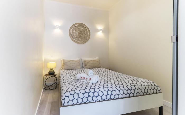 BRIGHT SANTA CATARINA by HOMING