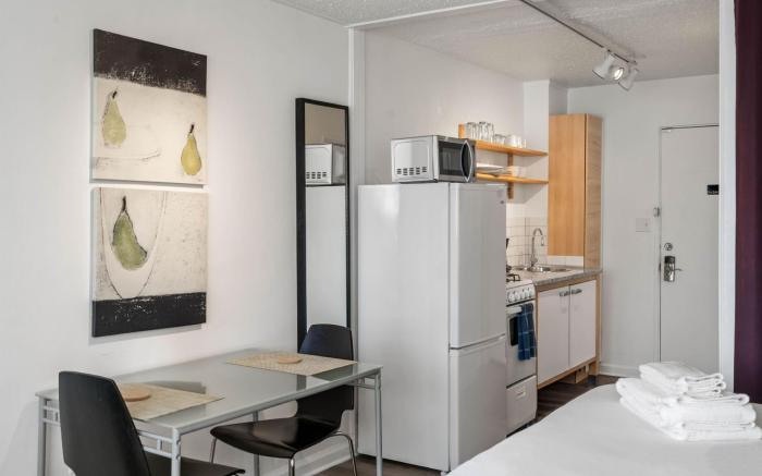 CCB) Affordable Studio w/ Cozy Bed and Friendly Hosts