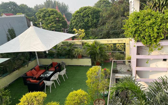 GREEN HOME STAY 