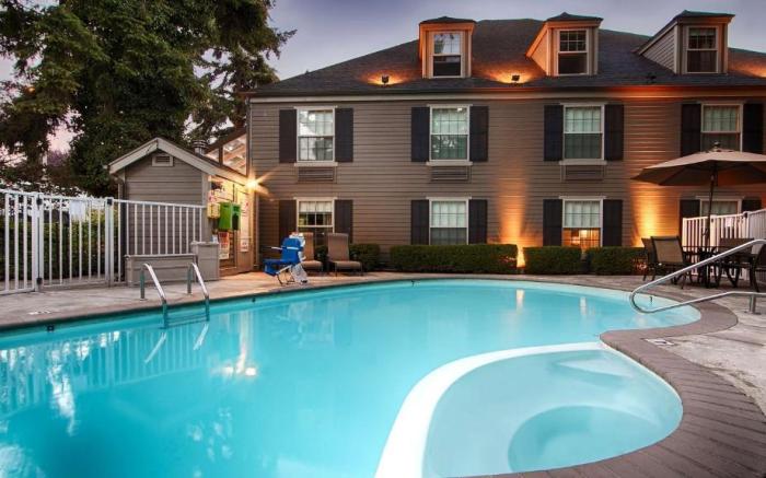Wingate by Wyndham Bellingham Heritage Inn