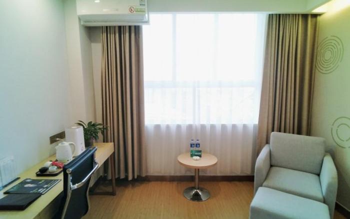 GreenTree Inn Baoji Fengxiang District Donghu Hotel