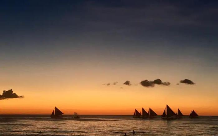Tranquil Studio - 3 Mins. to White Beach (Unit 4)