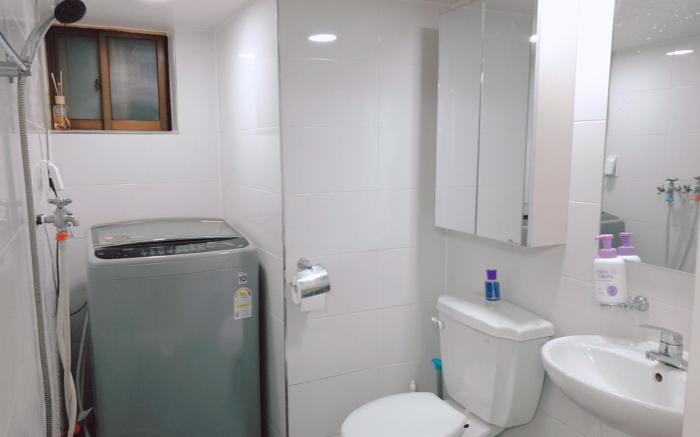 sangsu stn, 2 bed rooms, 3 beds, 1st floor [7]-4