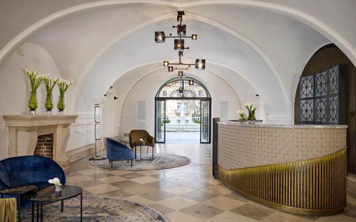 Hotel Verte, Warsaw, Autograph Collection