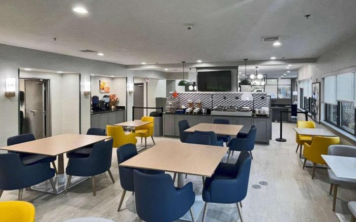 Comfort Suites Mobile-South Alabama University Area