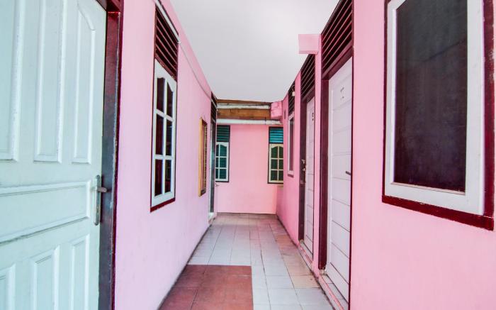 SPOT ON 91858 Raja Homestay Syariah