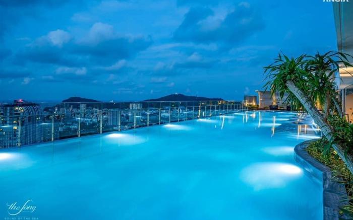 Studio Apartment with Pool (Phuong House)