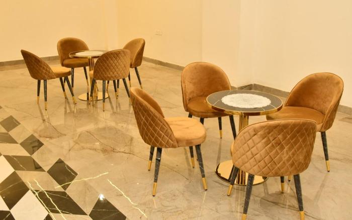 Hotel The Heera Divine By WB Inn
