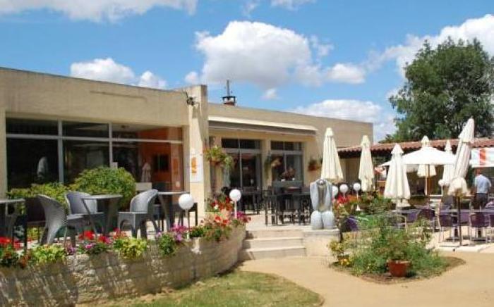 Logis Hotel & Restaurant Le Fleurance
