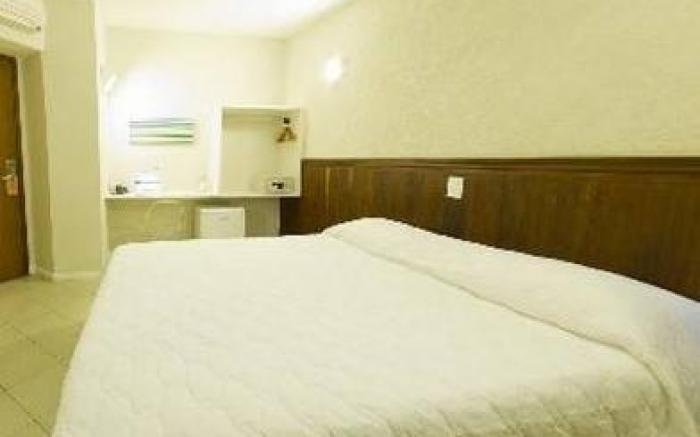 Malibu Plaza Hotel
