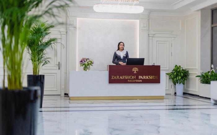Zarafshon Parkside Hotel