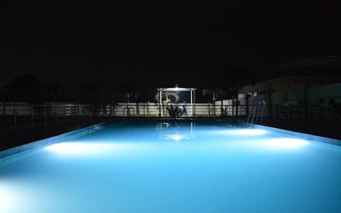 Ace Farmhouse with Private Pool, Lawn  and Gazebo