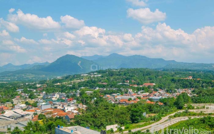 New Furnished Studio Sentul Tower Apt By Travelio