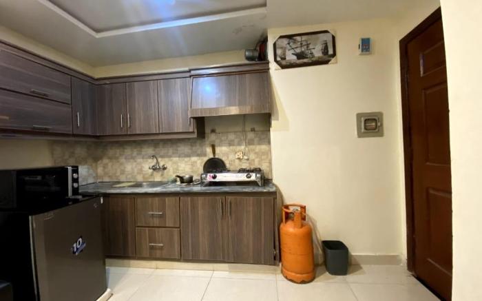 family apartments step away from main markaz