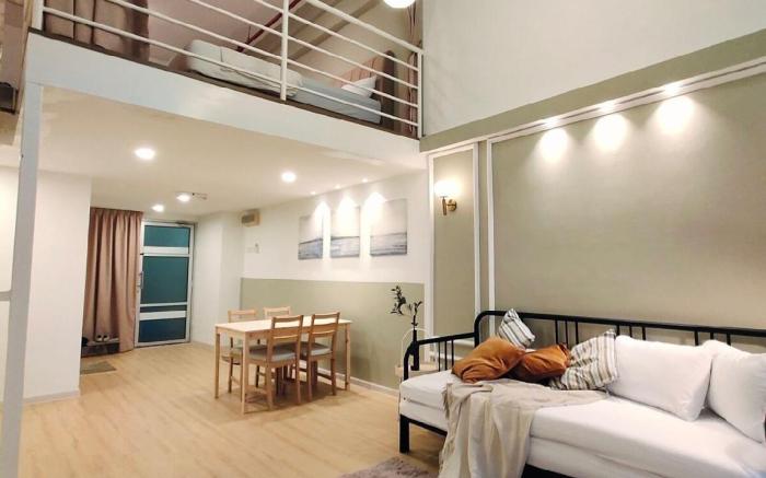 Bonjour! French Minimalist Duplex SUITE@SpiceArena